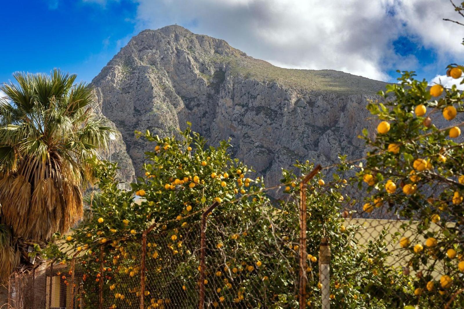 Casa Vacanze Il Faro San Vito Lo Capo-Trapani-Sicilia Ovest Holiday Home Exteriör bild